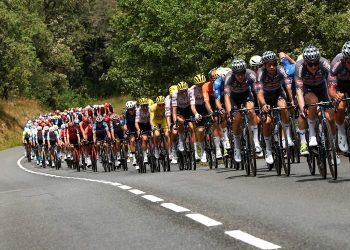 DIRECT. Tour de France 2024 : l’échappée et le peloton en direction du Lot-et-Garonne ! Suivez la 12e étape entre Aurillac et Villeneuve-sur-Lot en live