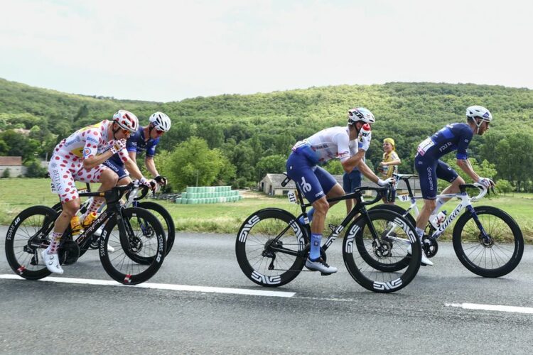 Gruissan-Nîmes: Découvrez tout sur l’étape du 16 juillet – parcours, horaires, circulation!