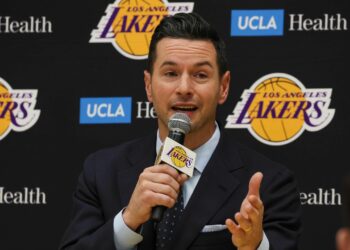 Inexpérimenté mais ami avec LeBron : Redick est le nouveau coach des Lakers