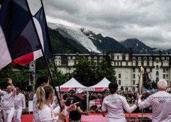 Paris 2024 : à Chamonix, la flamme était sur des terres olympiques