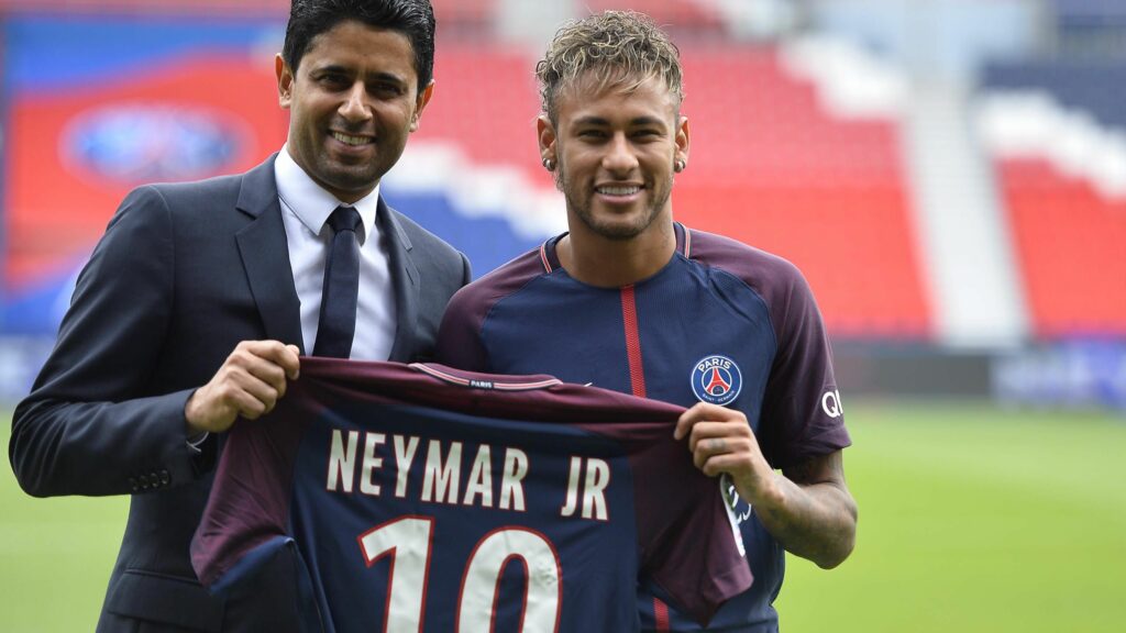 « PSG Confidential », plongée au coeur du club : « Plus que du foot, ce sont aussi des affaires » « PSG Confidential », plongée au coeur du club : « Plus que du foot, ce sont aussi des affaires »
