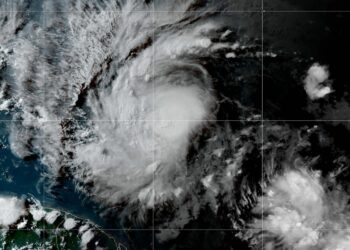 Ouragan Béryl : Au moins un mort dans les Antilles, il se dirige maintenant vers la Jamaïque Ouragan Béryl : Au moins un mort dans les Antilles, il se dirige maintenant vers la Jamaïque