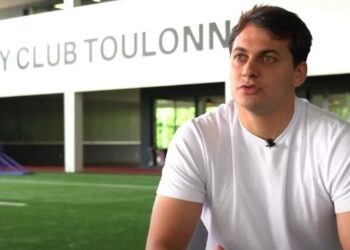 XV de FRANCE. Pourquoi Antoine Frisch peut-il être le numéro 12 que Fabien Galthié se cherche depuis le Mondial ?