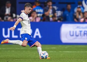 L’arbitre refuse de serrer la main à Pulisic, créant la polémique