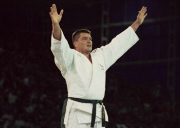 D’Atlanta 1996 à Sydney 2000, Douillet géant des poids lourds