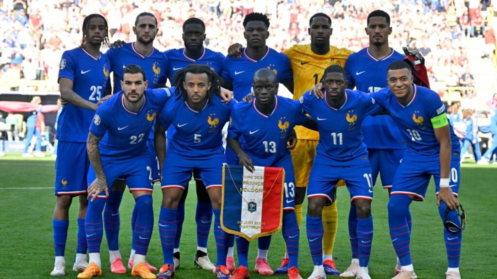 Quand un candidat RN compare les Bleus à des clandestins Quand un candidat RN compare les Bleus à des clandestins