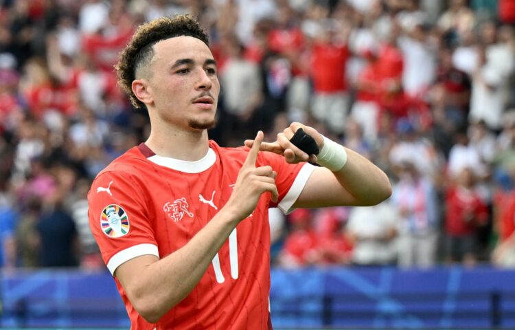 Petits Suisses devenus grands et coups de foudre : ce qu’il faut retenir de la journée du 29 juin à l’Euro 2024 Petits Suisses devenus grands et coups de foudre : ce qu’il faut retenir de la journée du 29 juin à l’Euro 2024