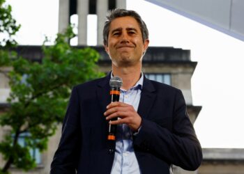 Les communistes offrent l’asile politique à Ruffin, Mélenchon grille une priorité à gauche… Les indiscrets du Figaro