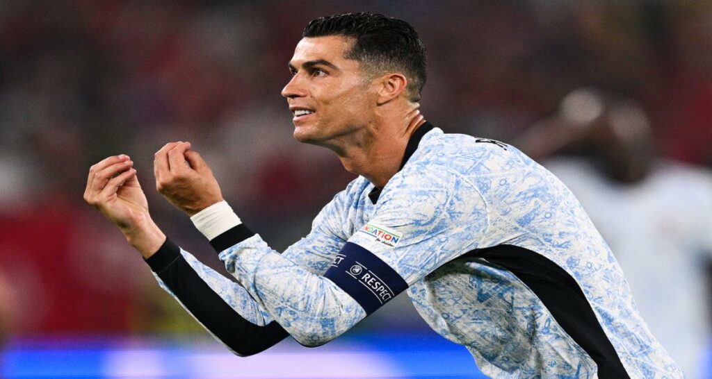 Euro 2024 : Cristiano Ronaldo a eu tout faux contre la Géorgie, sa femme aussi ! Euro 2024 : Cristiano Ronaldo a eu tout faux contre la Géorgie, sa femme aussi !