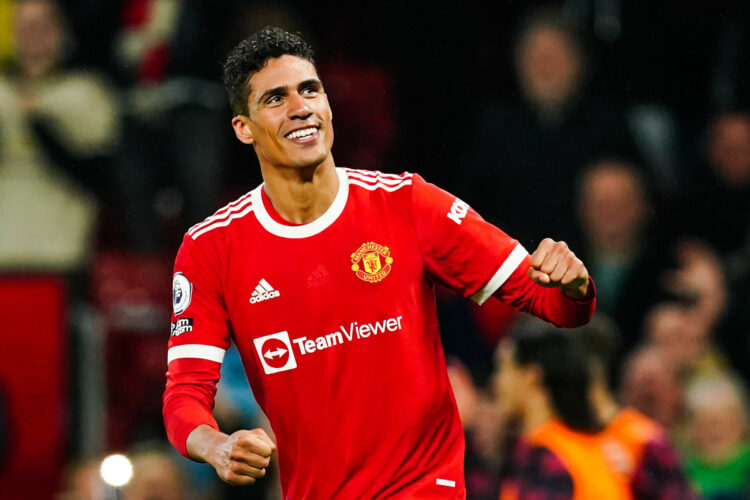 Manchester United : Varane ouvre la porte à Lens !