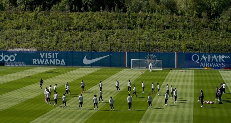 La Ligue 1 se remet déjà au travail, le PSG prend un gros risque ! La Ligue 1 se remet déjà au travail, le PSG prend un gros risque !