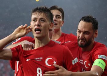 Real Madrid Mercato : un géant anglais a pris un stop pour Güler