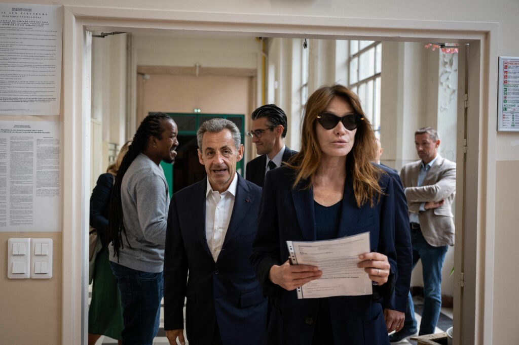 Rétractation de Ziad Takieddine : Carla Bruni-Sarkozy mise en examen et placée sous contrôle judiciaire Rétractation de Ziad Takieddine : Carla Bruni-Sarkozy mise en examen et placée sous contrôle judiciaire