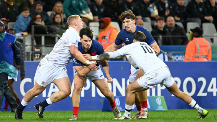 Défaite des Bleuets face à l’Angleterre (21-13) : le résumé captivant de la finale après trois titres consécutifs