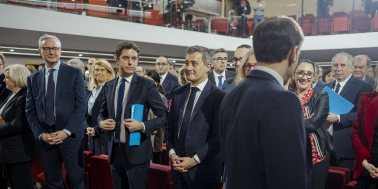 La nomination de Gabriel Attal à la tête du groupe Renaissance ne résoudra pas le « problème majeur » de « la ligne politique » du parti, selon Gérald Darmanin La nomination de Gabriel Attal à la tête du groupe Renaissance ne résoudra pas le « problème majeur » de « la ligne politique » du parti, selon Gérald Darmanin