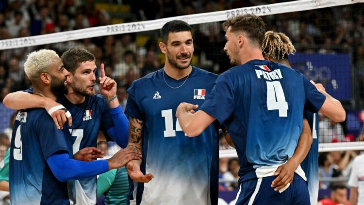 Revivez la victoire au tie-break des Bleus du volley face à la Serbie aux JO Paris 2024