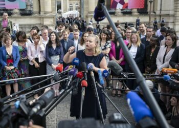 LFI prêt à reprendre la lutte des retraites à l’Assemblée