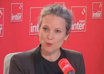 Lucie Castets exclut catégoriquement toute possibilité de coalition avec le camp présidentiel en raison de divergences profondes Lucie Castets exclut catégoriquement toute possibilité de coalition avec le camp présidentiel en raison de divergences profondes