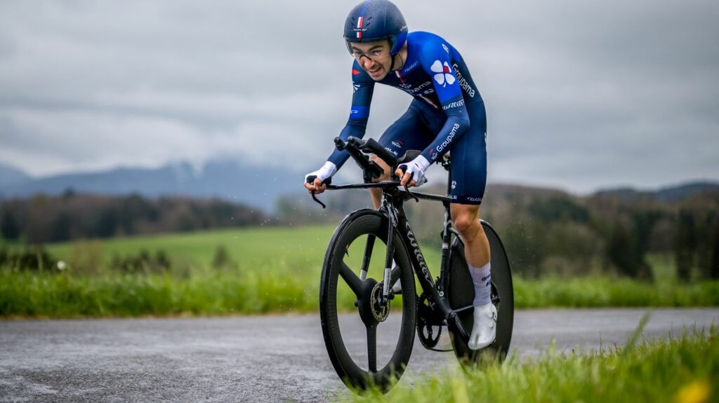 Suivez l’émouvant dernier tour de piste de Mark Cavendish lors du contre-la-montre de la 21e étape du Tour