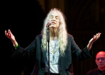Le spectacle de Patti Smith au festival Les Nuits de Fourvière et sur France Inter: un événement à ne pas manquer!