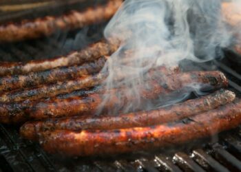 Alerte à la consommation : Les merguez rappelées dans toute la France à cause de la présence possible de résidus de médicaments vétérinaires