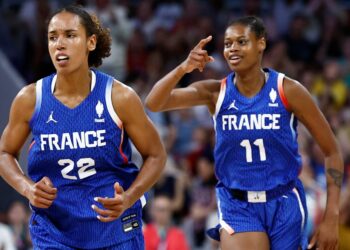 Les Bleues brillent en bronze à Tokyo et lancent parfaitement leur tournoi… Revivez leur première rencontre de groupe dans la compétition des JO de Paris 2024 Les Bleues brillent en bronze à Tokyo et lancent parfaitement leur tournoi… Revivez leur première rencontre de groupe dans la compétition des JO de Paris 2024