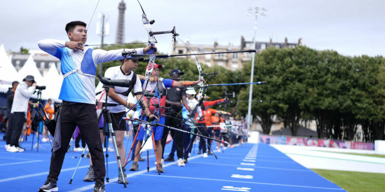 Les délégations sportives débarquent en France : « Le décor est planté, tout est prêt », affirme le président du CIO, Thomas Bach Les délégations sportives débarquent en France : « Le décor est planté, tout est prêt », affirme le président du CIO, Thomas Bach