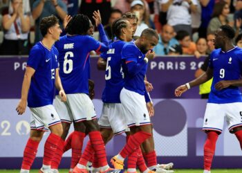 Revivez avec passion la deuxième victoire des Bleus de Thierry Henry dans le tournoi de football des Jeux de Paris 2024
