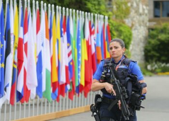 Un Algérien inculpé en Suisse pour avoir projeté un attentat en France