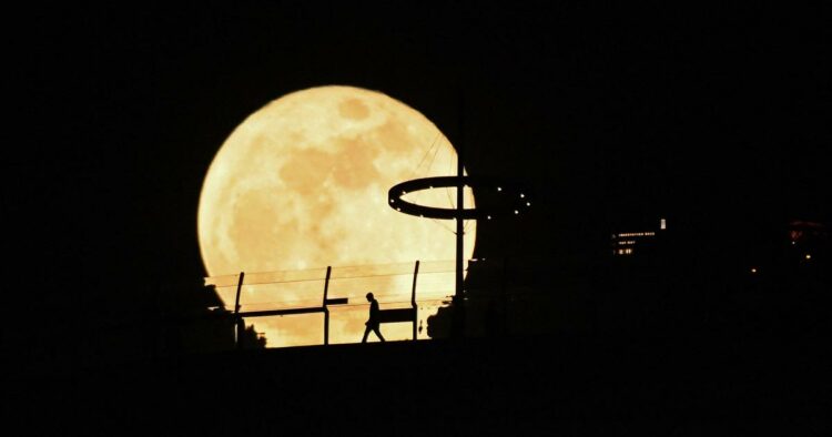 Quand et où regarder la super lune « bleue » le lundi 19 août depuis la France ? Quand et où regarder la super lune « bleue » le lundi 19 août depuis la France ?