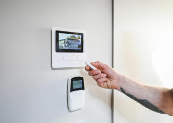 Protégez votre maison : le lucratif marché des alarmes, sirènes et détecteurs de mouvement