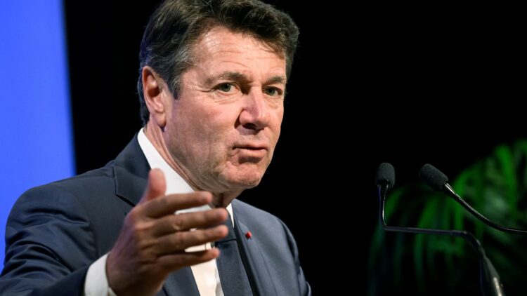 Christian Estrosi explore la possibilité de créer une « voie dédiée » au covoiturage sur la Promenade des Anglais