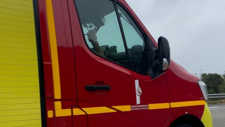 Un motard de 28 ans grièvement blessé dans une collision avec une voiture en Vendée