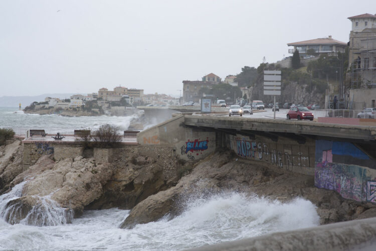Météo à Marseille : canicule et alerte aux orages, que va-t-il se passer ? Météo à Marseille : canicule et alerte aux orages, que va-t-il se passer ?