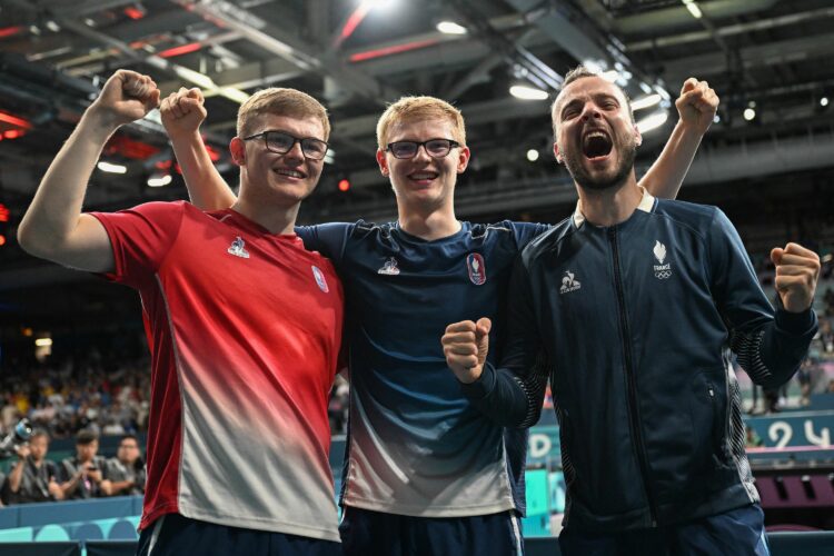 La victoire de l’équipe de France de tennis de table : une médaille de bronze bien méritée ! La victoire de l’équipe de France de tennis de table : une médaille de bronze bien méritée !