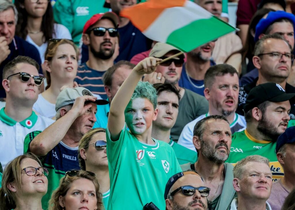 La Coupe du monde de rugby 2023 : il y a un an, les supporteurs irlandais peignaient Bordeaux en vert avec passion