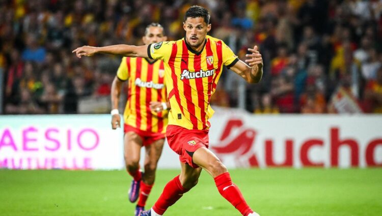Ligue 1 : Lens vise l’invincibilité face à Lyon Ligue 1 : Lens vise l’invincibilité face à Lyon