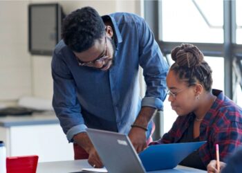 IBM offre des formations en IT à 7 000 apprenants de l’Inco Academy IBM offre des formations en IT à 7 000 apprenants de l’Inco Academy