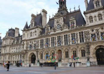 Qu’est-ce que cette « grande enquête » lancée par le PS sur Internet et le porte-à-porte ?