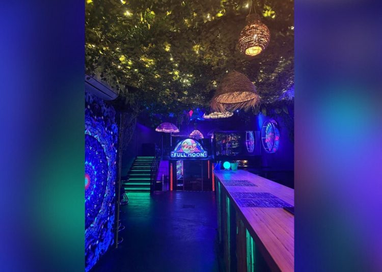 Mister MV à Lille pour l’inauguration d’un bar immersif inspiré de la « Full Moon party Mister MV à Lille pour l’inauguration d’un bar immersif inspiré de la « Full Moon party