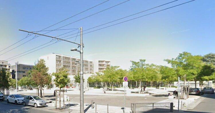 La Ville de Lyon renomme sa place en l’honneur d’Abbé-Pierre