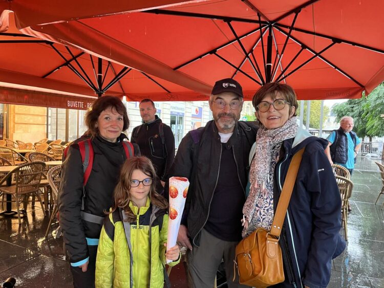 Une étape inoubliable à Bordeaux pour la Marche de l’espoir, le Tour de France des patients partenaires