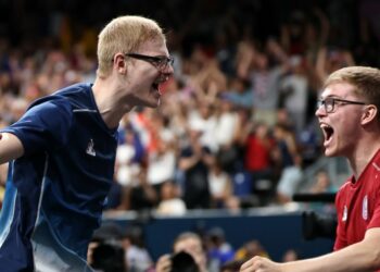 Vidéo : Félix Lebrun raconte sa célébration mémorable aux Championnats de France : « Quand je l’ai battu pour la première fois, j’ai sauté sur la table en rigolant Vidéo : Félix Lebrun raconte sa célébration mémorable aux Championnats de France : « Quand je l’ai battu pour la première fois, j’ai sauté sur la table en rigolant