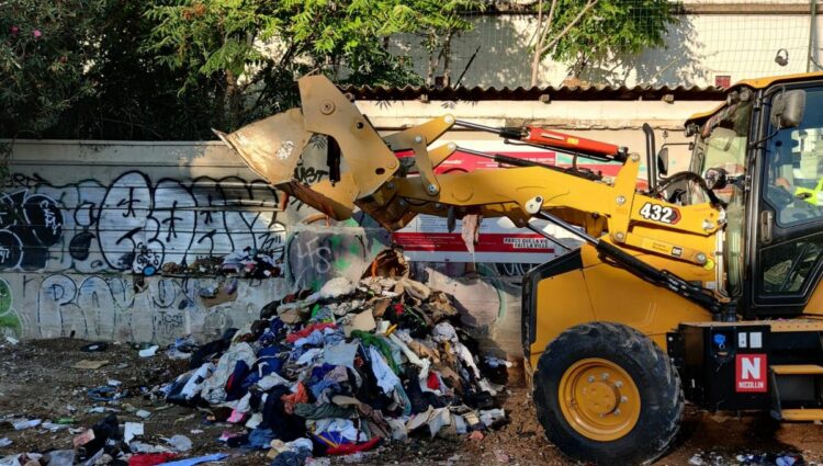 Nouvelle vidéo captivante : Opération de nettoyage avenue Zoccola dans le 15e arrondissement de Marseille