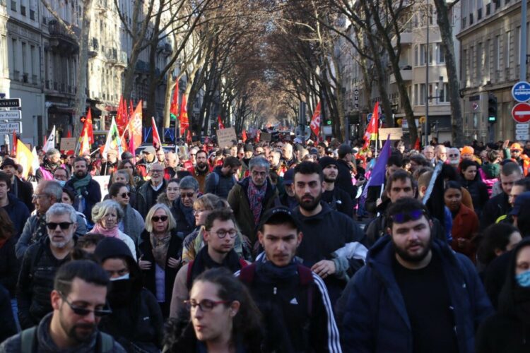 Manifestation épique samedi à Lyon pour protester contre une « élection truquée