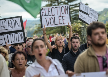 Vivez en direct la journée de mobilisation en France ce samedi contre Emmanuel Macron