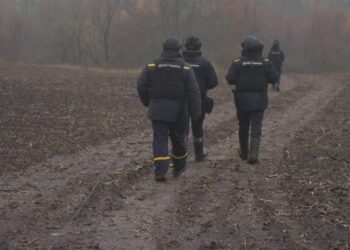 Plongée au cœur de l’action : La France aide à former des démineurs ukrainiens