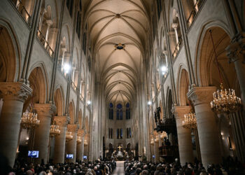 Un Noël de Renouveau : Les Premières Messes à Notre-Dame de Paris Après l’Incendie