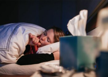 Grippe : La flambée épidémique en France avant Noël, les seniors en première ligne !