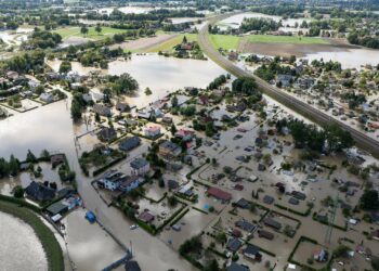 Les tempêtes dévastatrices de 2024 : Retour sur les pires catastrophes météo en France !